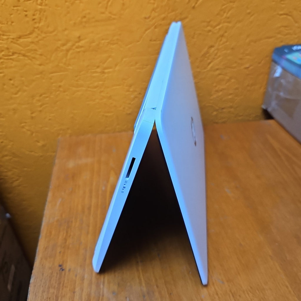 LAPTOP HP 14-DQ3000DX (2025) 64 GB SSD 4 GB RAM (SEMINUEVO)