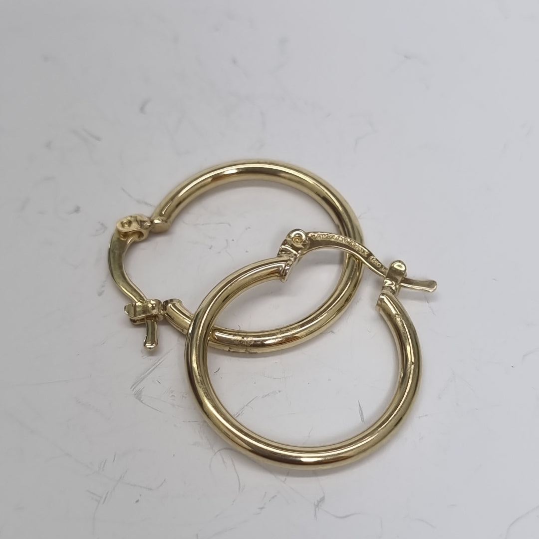ARETES TEJIDO ARRACADAS LISAS 14K 1.1 GR (NUEVO)