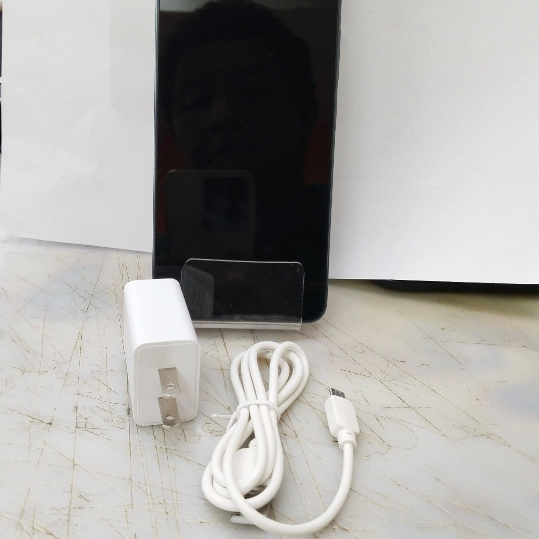 CELULAR XIAOMI REDMI 13 24049RN28L (2024) 256 GB 8 GB RAM (SEMINUEVO)