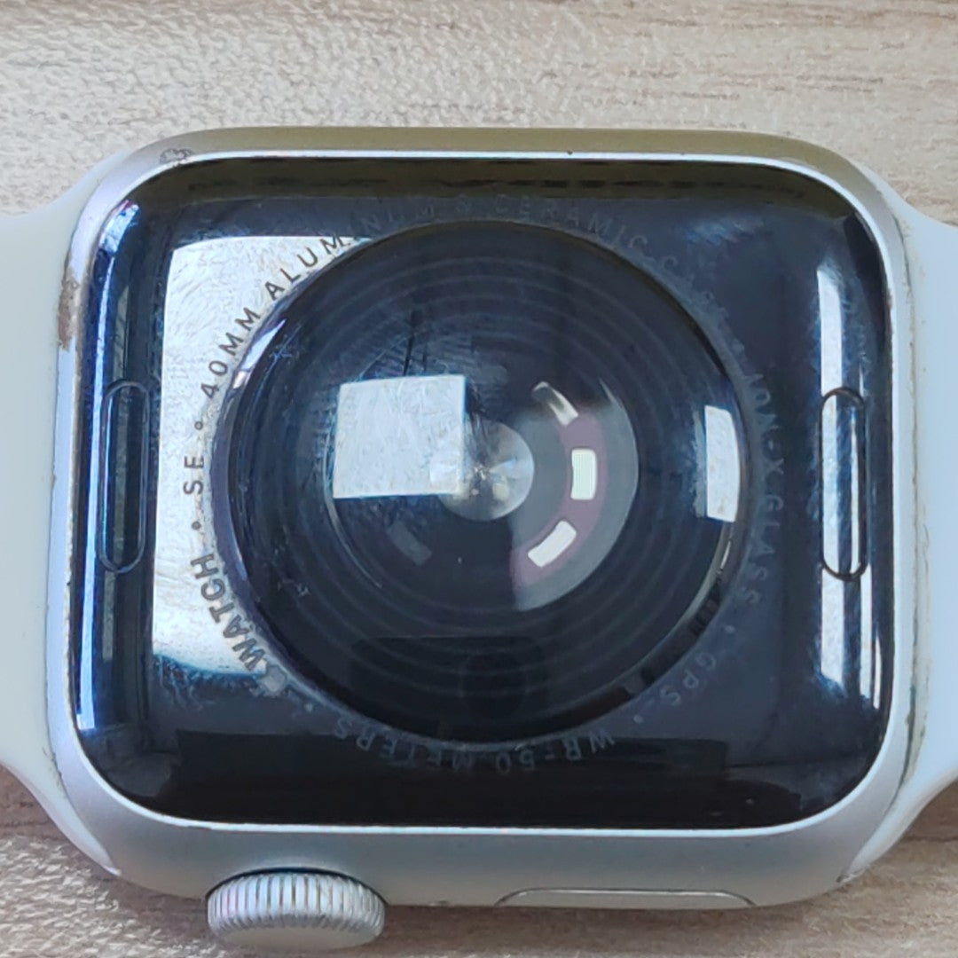 SMARTWATCH APPLE SE ALUMINIO A2351 40 MM GPS (SEMINUEVO)