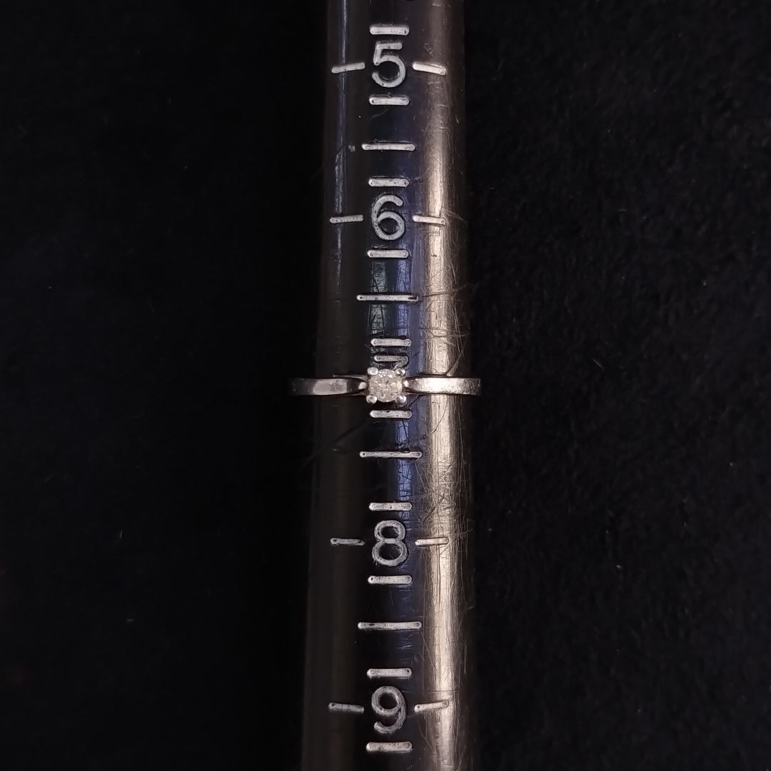 ANILLITO ORO BLANCO 14 K 1.6 GRMS (SEMINUEVO)