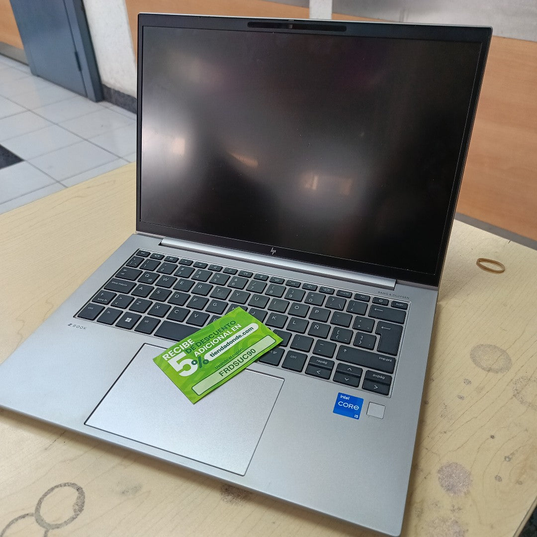 LAPTOP HP ZBOOK FIREFLY 14 G10 (2024) 256 GB SSD 8 GB RAM