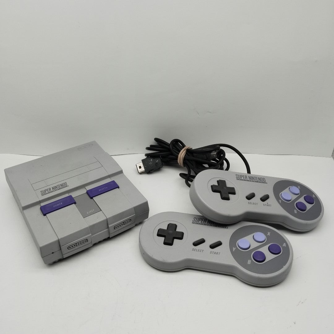 CONSOLA DE VIDEOJUEGO NINTENDO SUPER NES CLASSIC MINI (SEMINUEVO)