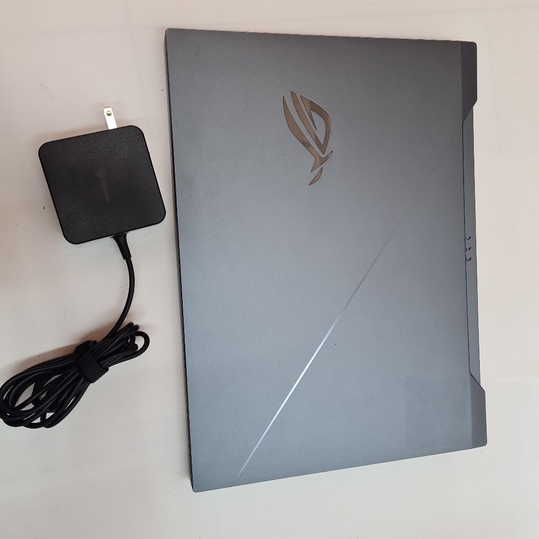 LAPTOP ASUS ROG ZEPHYRUS DUO 15 GX550LWS-HF052T (2020) (SEMINUEVO)