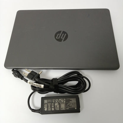 LAPTOP HP NOTEBOOK 240 G8 (2022) 1 TB + 128 GB SSD 8 GB RAM (SEMINUEVO)