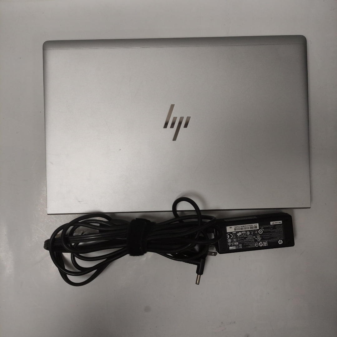 LAPTOP HP ELITEBOOK 640 G9 (2023) 256 GB SSD 16 GB RAM (SEMINUEVO)