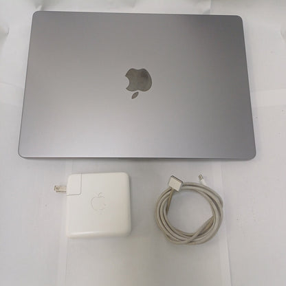 LAPTOP APPLE MACBOOK PRO 14&quot; 2021 3.2 A2442 (10 CPU/16 GPU) 512 GB SSD 32 GB RAM (SEMINUEVO)