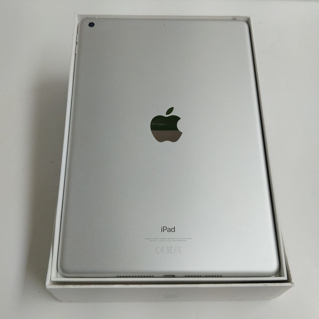 TABLETA APPLE IPAD 9 A2602 256 GB 3 GB RAM (SEMINUEVO)