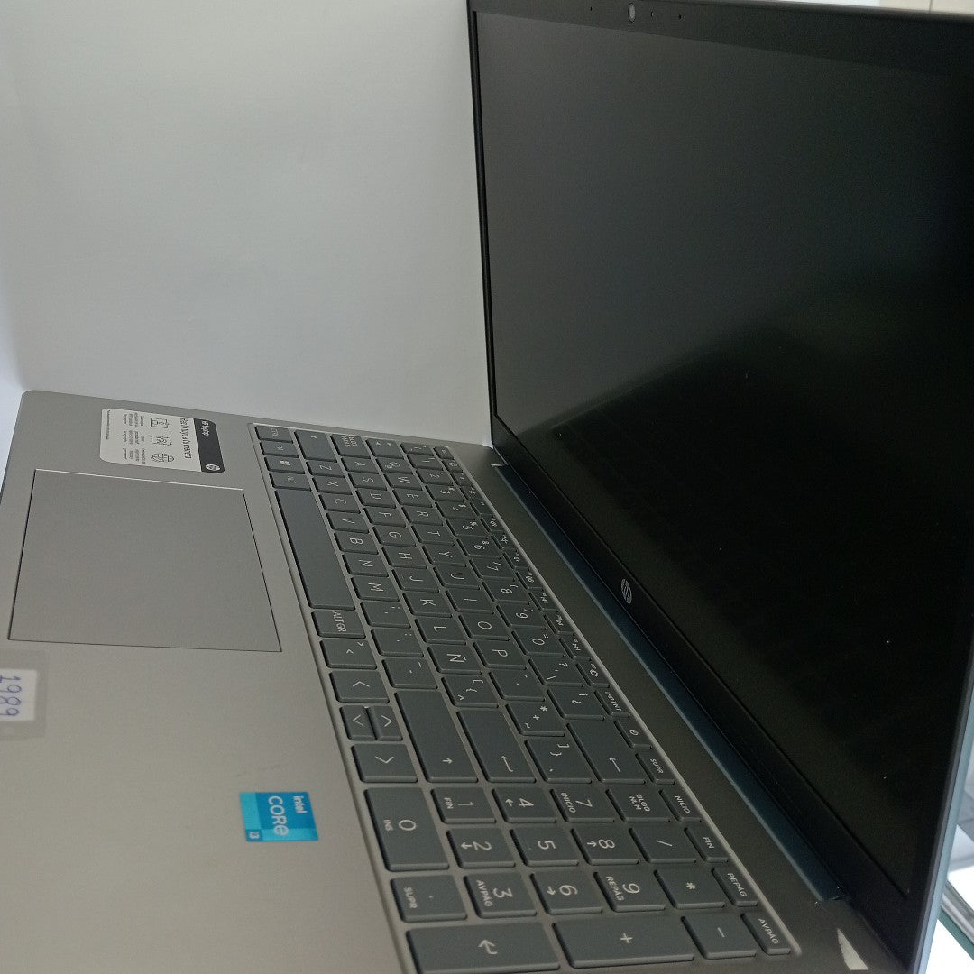 LAPTOP HP 15-FD0000LA (2024) 512 GB SSD 8 GB RAM (SEMINUEVO)