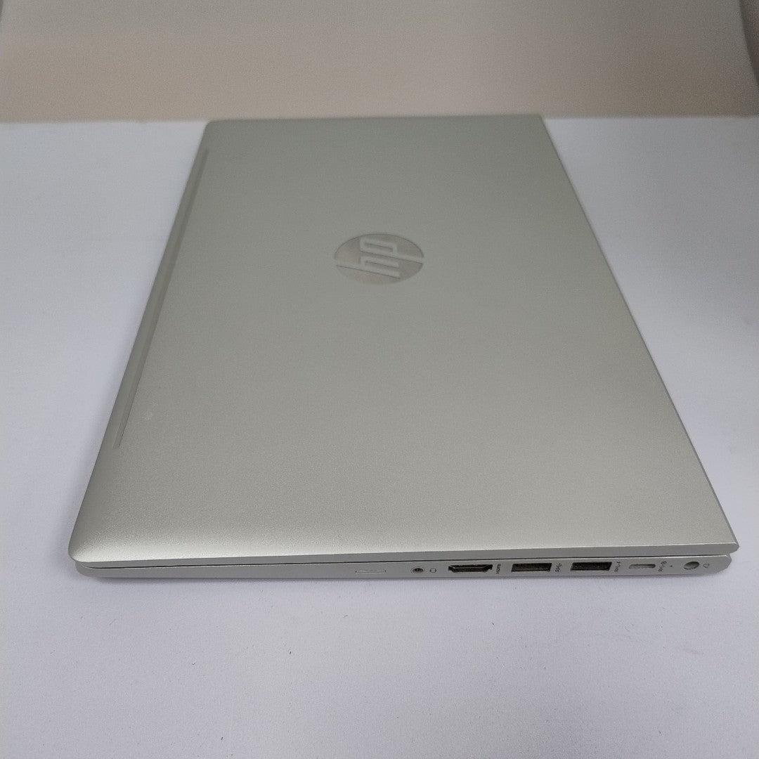 LAPTOP HP PROBOOK 440 G9 (2023) 512 GB SSD 16 GB RAM (SEMINUEVO)