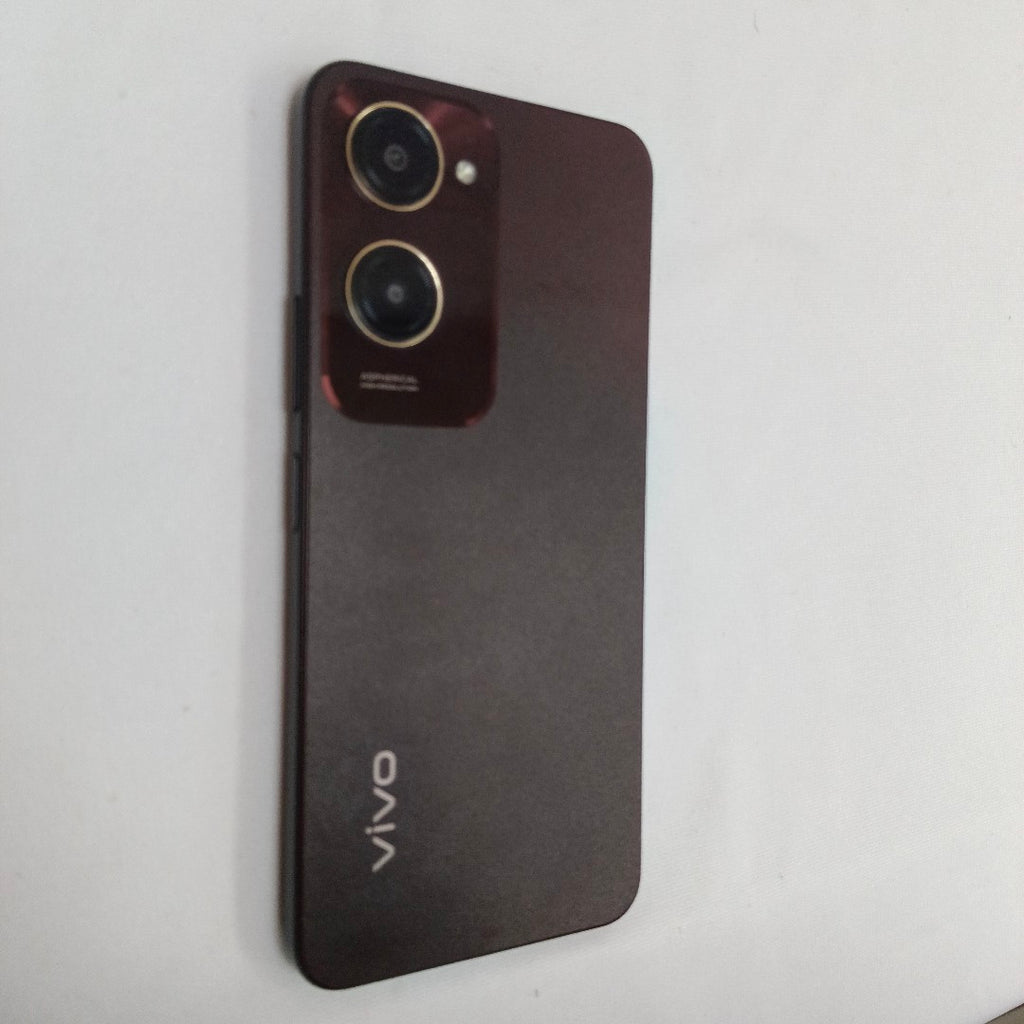 CELULAR VIVO Y18 V2333 128 GB 6 GB (SEMINUEVO)