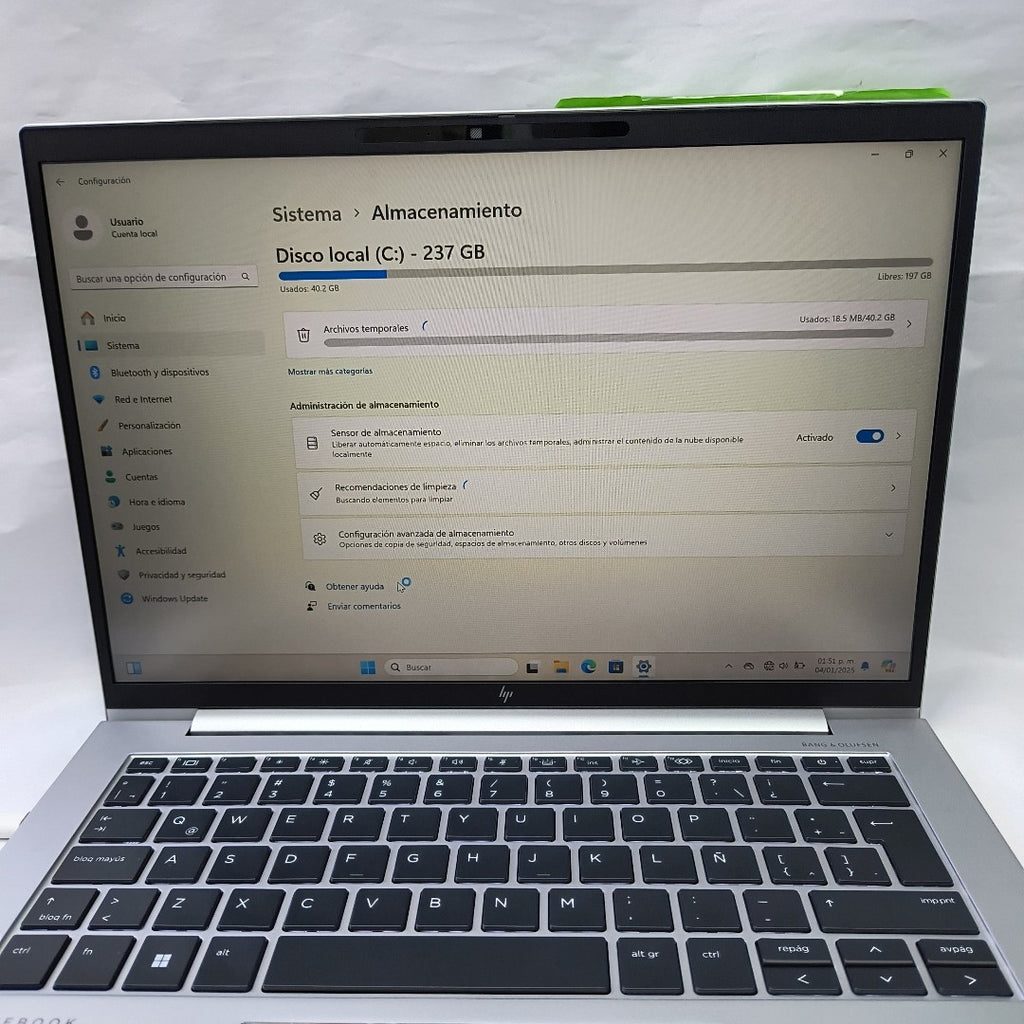 LAPTOP HP ELITEBOOK 840 G10 (2024) 256 GB SSD 16 GB RAM (SEMINUEVO)
