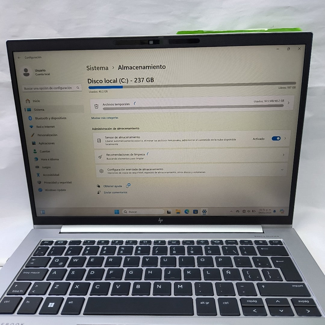 LAPTOP HP ELITEBOOK 840 G10 (2024) 256 GB SSD 16 GB RAM (SEMINUEVO)