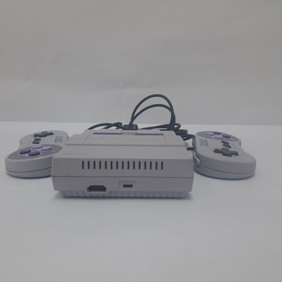 CONSOLA DE VIDEOJUEGO NINTENDO SUPER NES CLASSIC MINI 21 JUEGOS PRECARGADOS (SEMINUEVO)