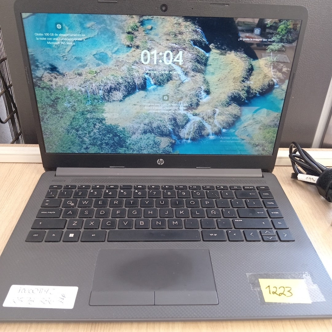 LAPTOP HP 14-CF2517LA (2022) 1 TB 8 GB RAM (SEMINUEVO)