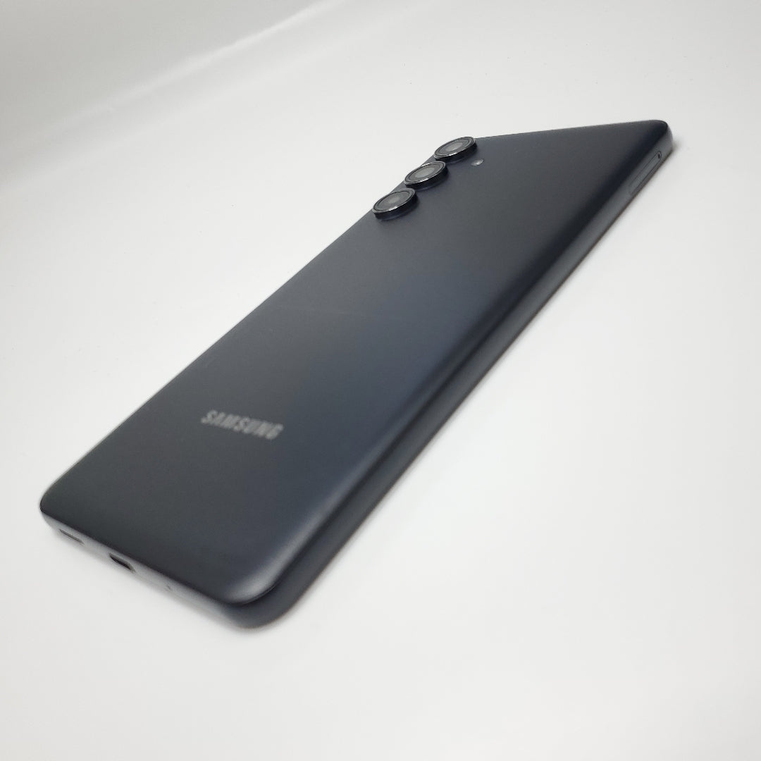 CELULAR SAMSUNG GALAXY M55 SM-M556B (2024) 128 GB 8 GB RAM (SEMINUEVO)