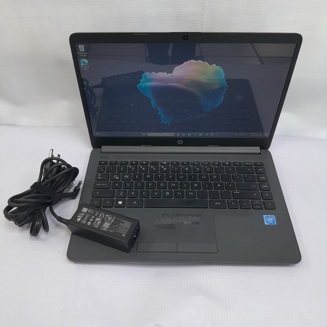 LAPTOP HP 14-CF2542LA (2022) 256 GB SSD 8 GB RAM (SEMINUEVO)