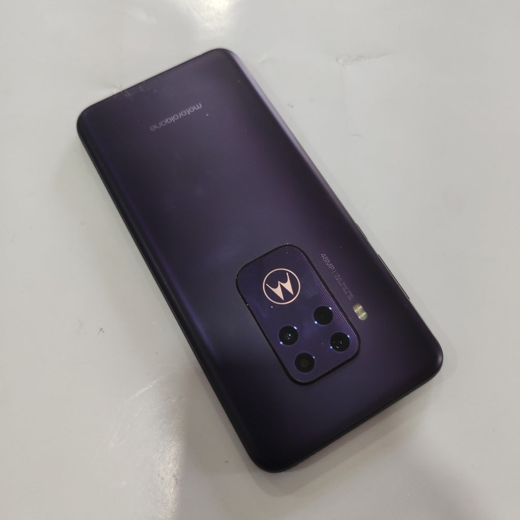 CELULAR MOTOROLA ONE ZOOM XT2010-1 (2019) 128 GB 4 GB RAM (SEMINUEVO)