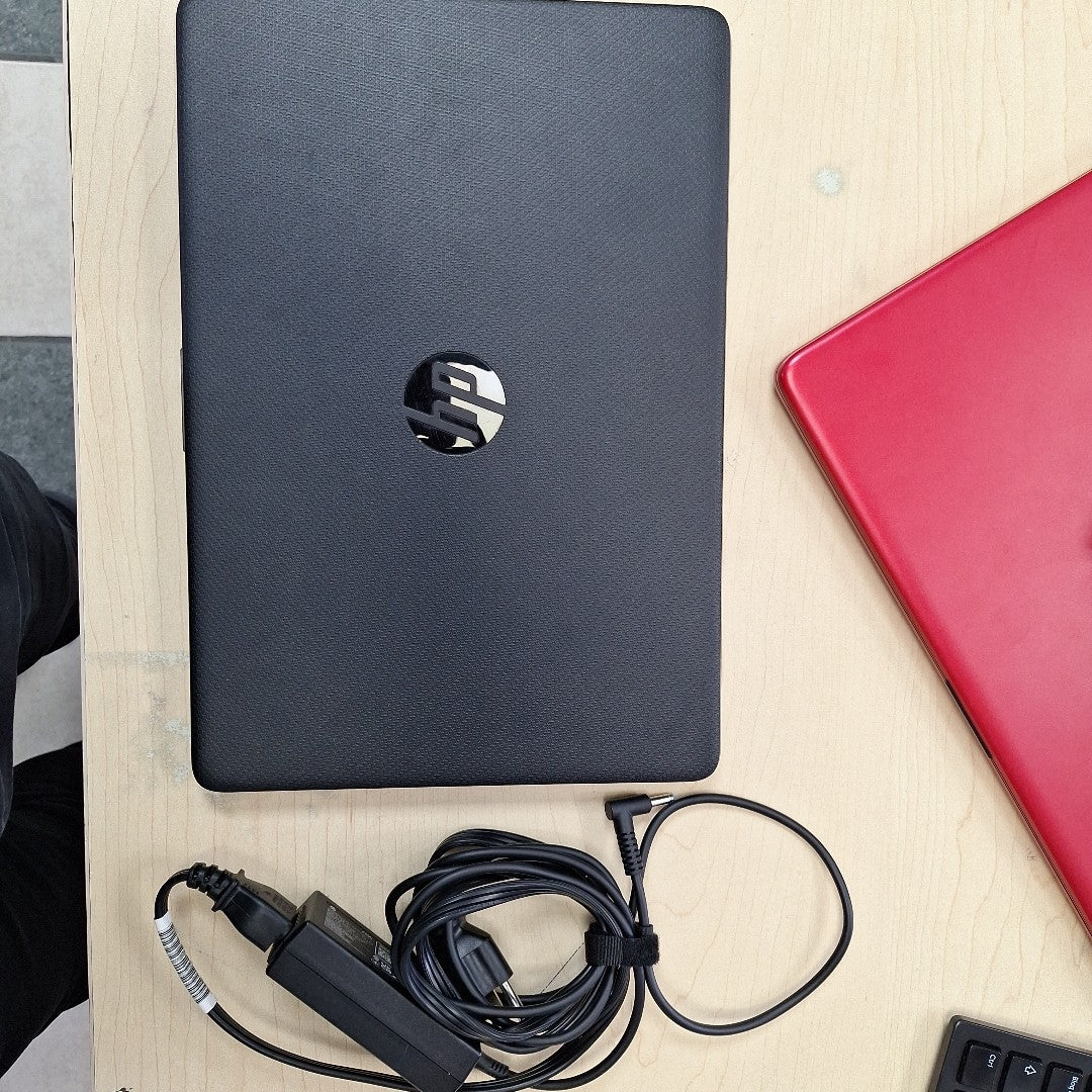 LAPTOP HP 14-DQ0509LA (2023) 128 GB SSD 4 GB RAM (SEMINUEVO)