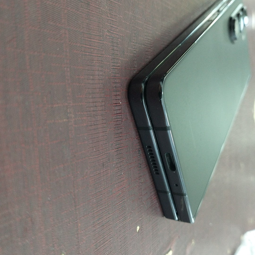 CELULAR SAMSUNG GALAXY Z FOLD 5 SM-F946W (2023) 512 GB 12 GB RAM (SEMINUEVO)