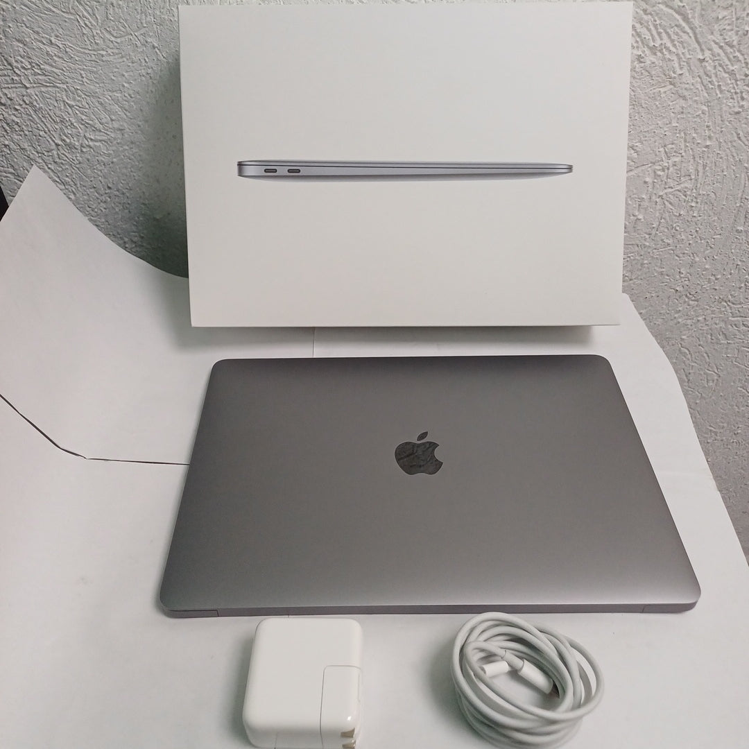 LAPTOP APPLE MACBOOK AIR 13&quot; 2020 3.2 A2337 256 GB SSD 8 GB RAM (SEMINUEVO)