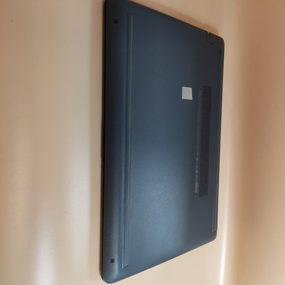 LAPTOP HP 240 G8 (2024) 256 GB SSD 8 GB RAM (SEMINUEVO)