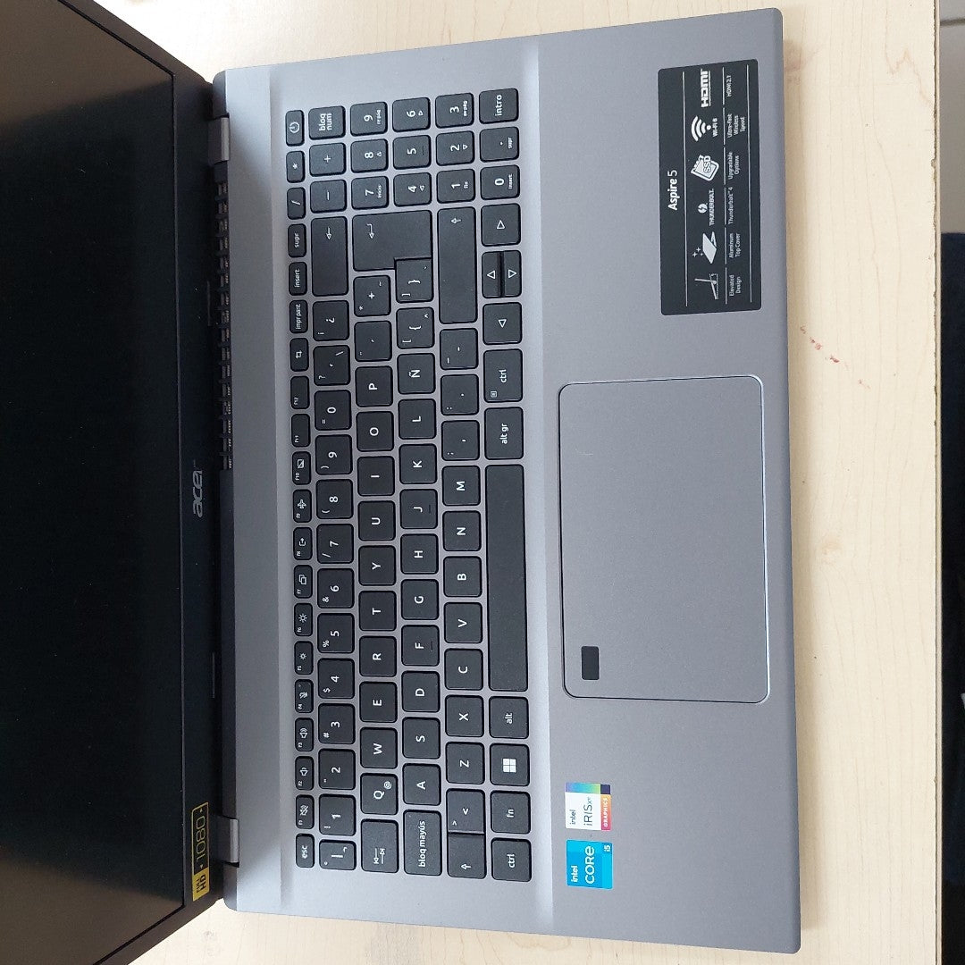 LAPTOP ACER ASPIRE 5 A515-57-578D (2023) 512 GB SSD 16 GB RAM (SEMINUEVO)