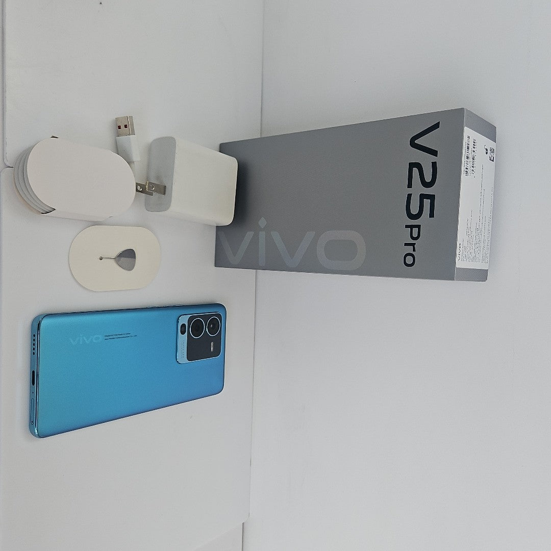 CELULAR VIVO V25 PRO V2158 256 GB 12 GB RAM (SEMINUEVO)