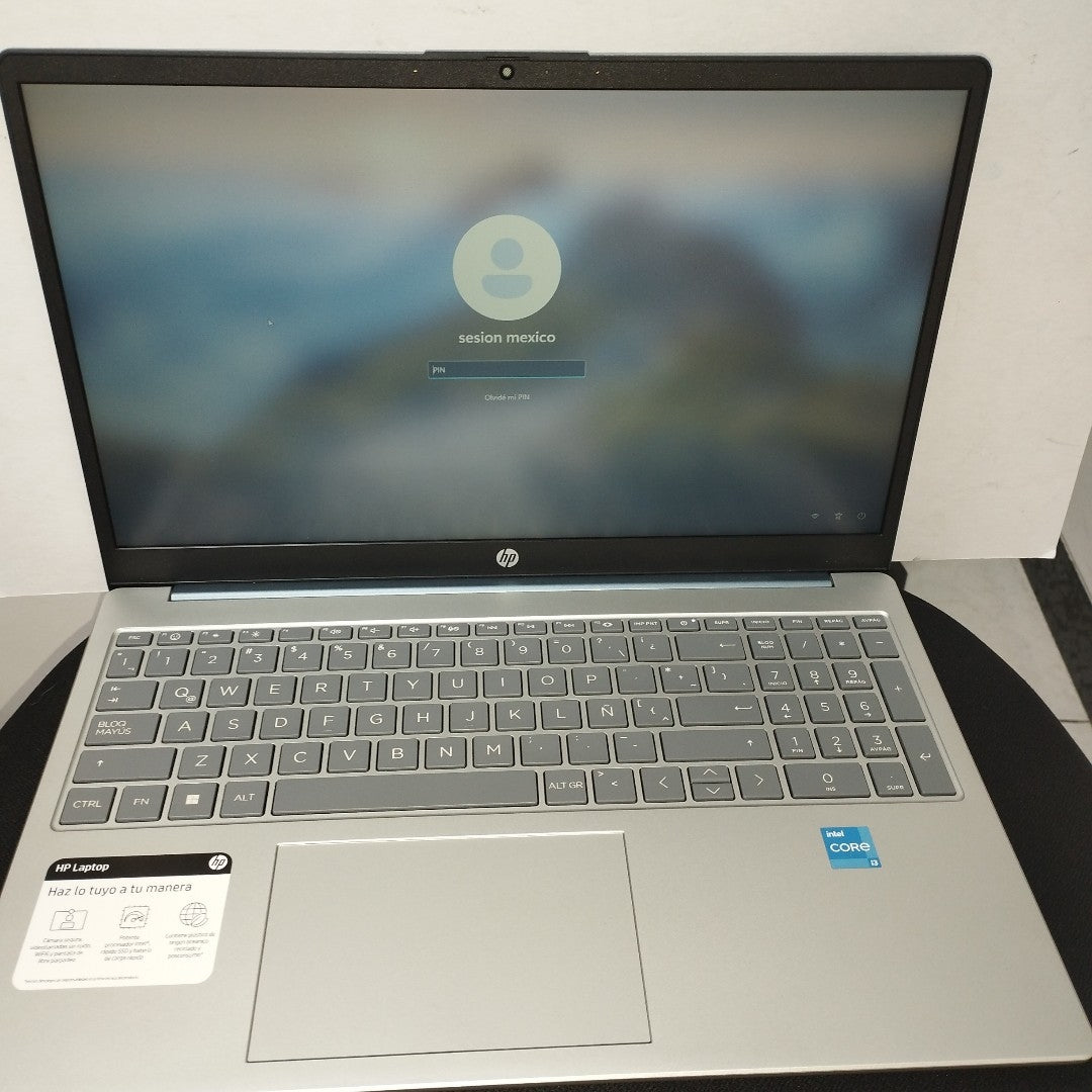 LAPTOP HP 15-FD0000LA (2023) 512 GB SSD 8 GB RAM (SEMINUEVO)