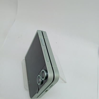 CELULAR SAMSUNG GALAXY Z FLIP6 SM-F741B (2024) 256 GB 12 GB RAM (SEMINUEVO)