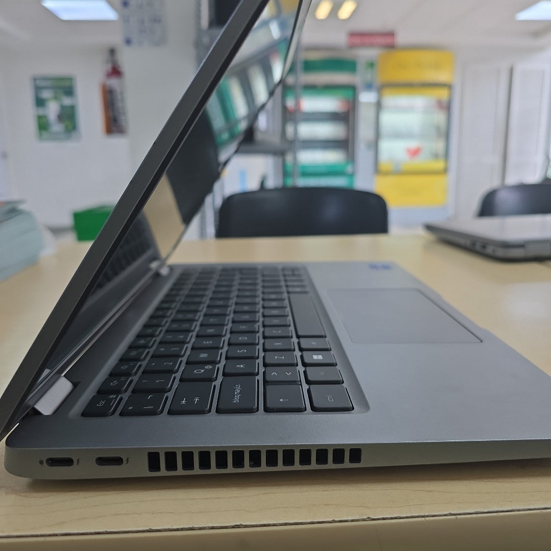 LAPTOP DELL LATITUDE 5430 (2023) 512 GB SSD 16 GB RAM (SEMINUEVO)