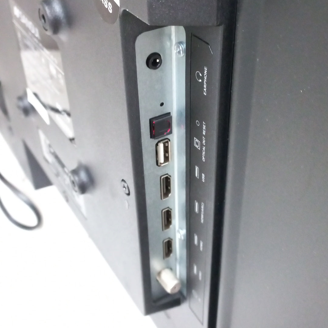 PANTALLA SANSUI SMX32D7HR (2022) 32" LED HD (SEMINUEVO)