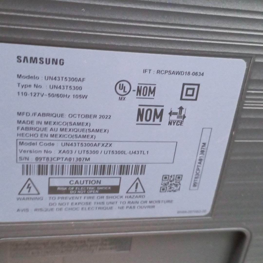 PANTALLA SAMSUNG UN43T5300AF (2022) 43" LED FULL HD (SEMINUEVO)
