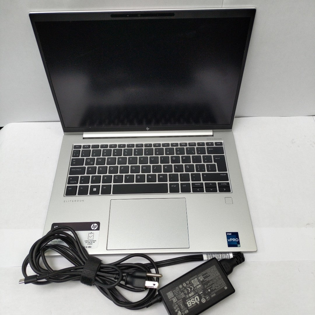 LAPTOP HP ELITEBOOK 840 G10 (2024) 256 GB SSD 16 GB RAM (SEMINUEVO)