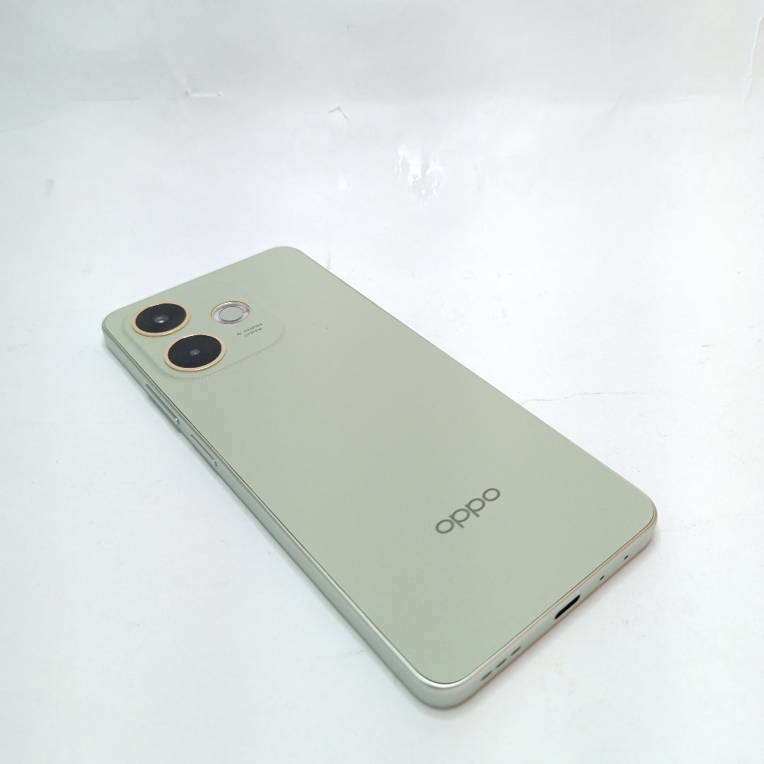 CELULAR OPPO  A5 PRO CPH2711 (2025) 256 GB 8 GB RAM (SEMINUEVO)