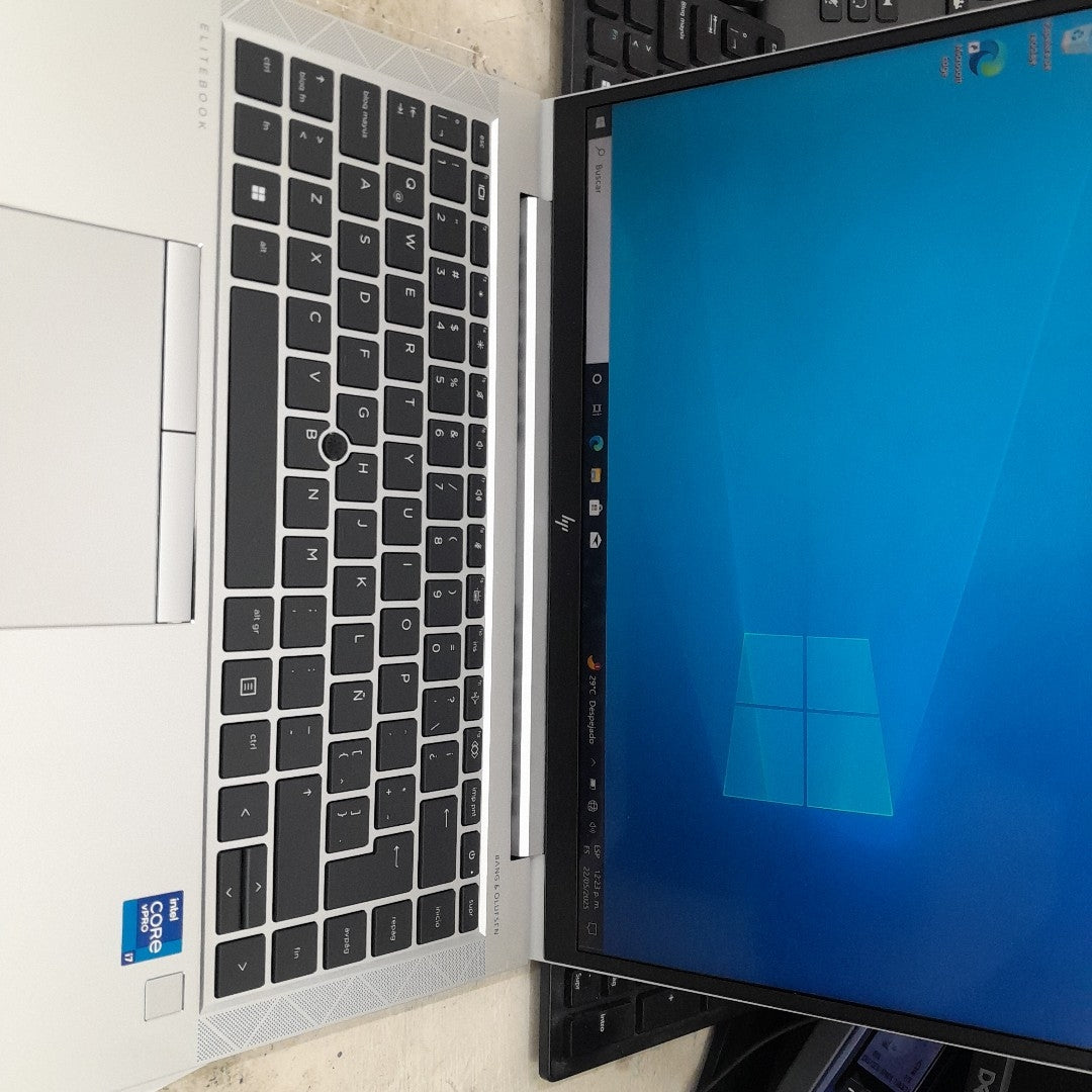 LAPTOP HP ELITEBOOK 840 G8 (2023) 256 GB SSD 16 GB RAM