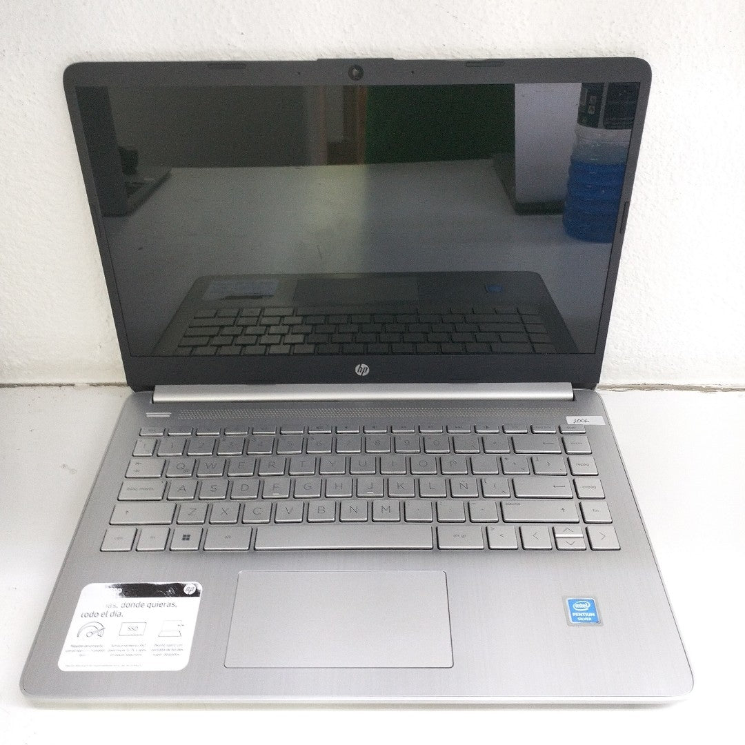LAPTOP HP 14-DQ0505LA (2022) 256 GB SSD 8 GB RAM (SEMINUEVO)