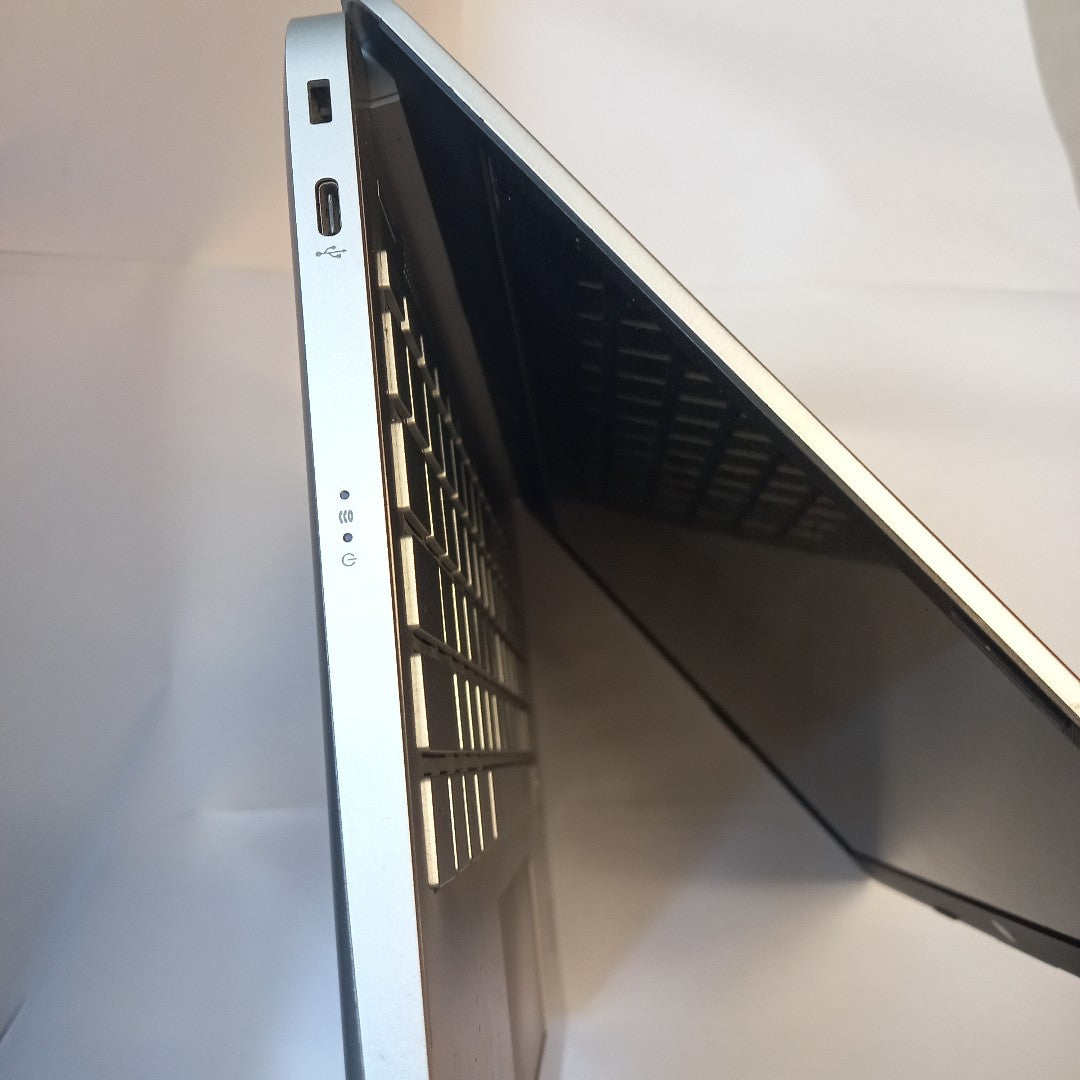 LAPTOP HP 14-DK1508LA (2022) 256 GB SSD 8 GB RAM (SEMINUEVO)