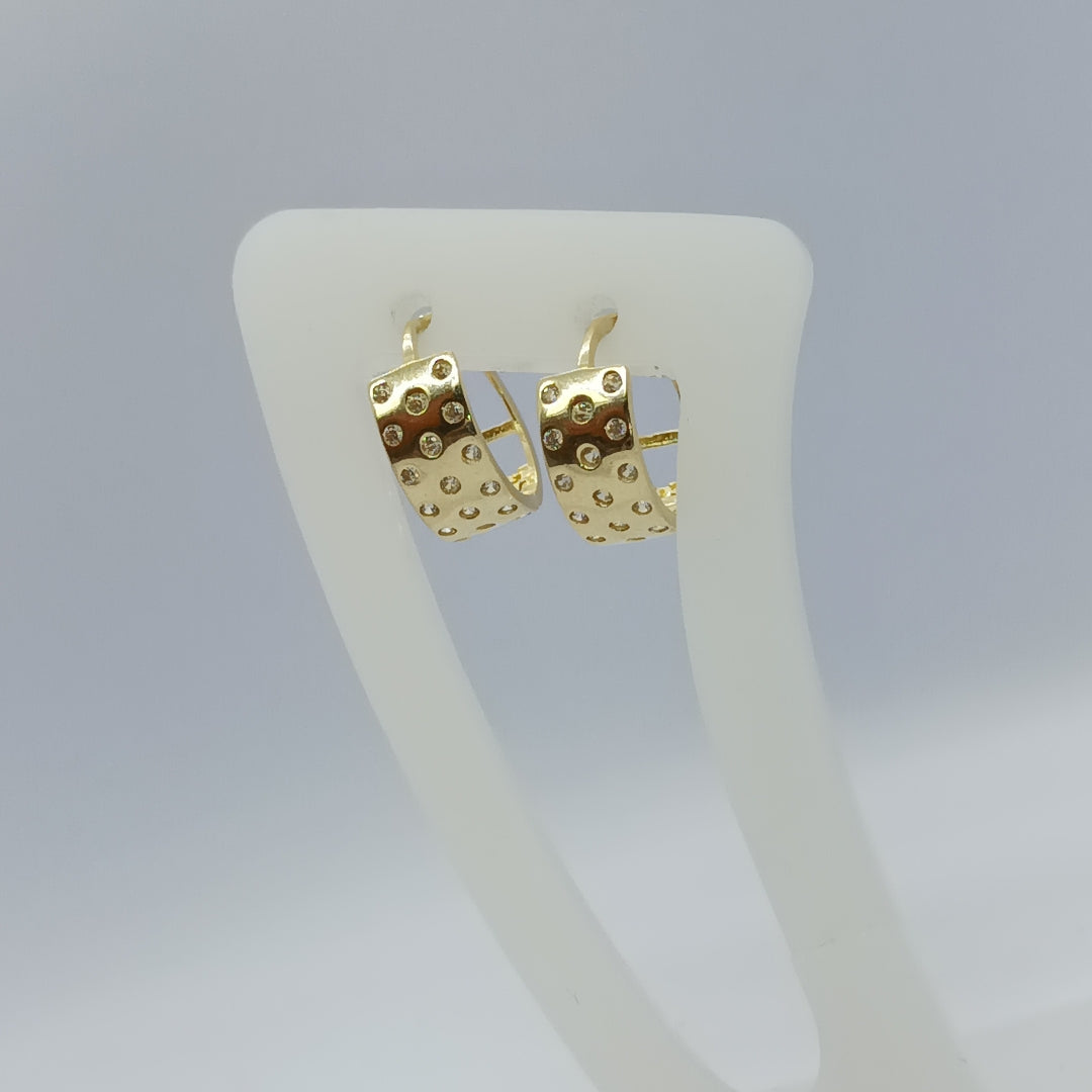 HUGGIES ORO 14K 2.6 (NUEVO)