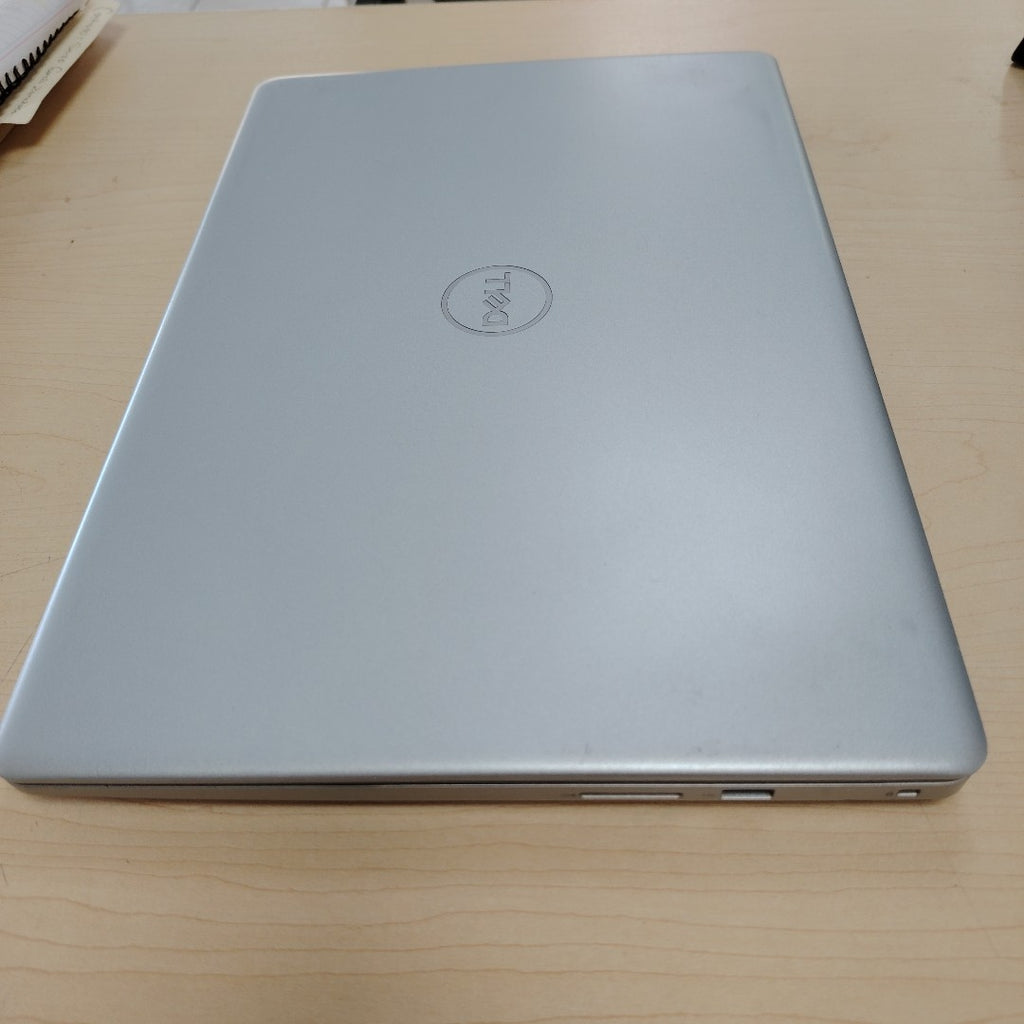 LAPTOP DELL INSPIRON 3502 (2021) 128 GB SSD 8 GB RAM (SEMINUEVO)