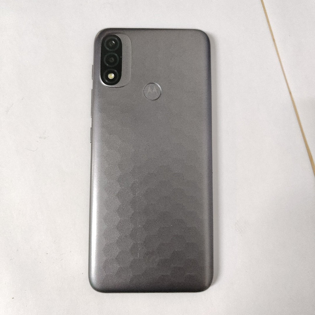 CELULAR MOTOROLA MOTO E20 XT2155-5 32 GB 2 GB RAM (SEMINUEVO)