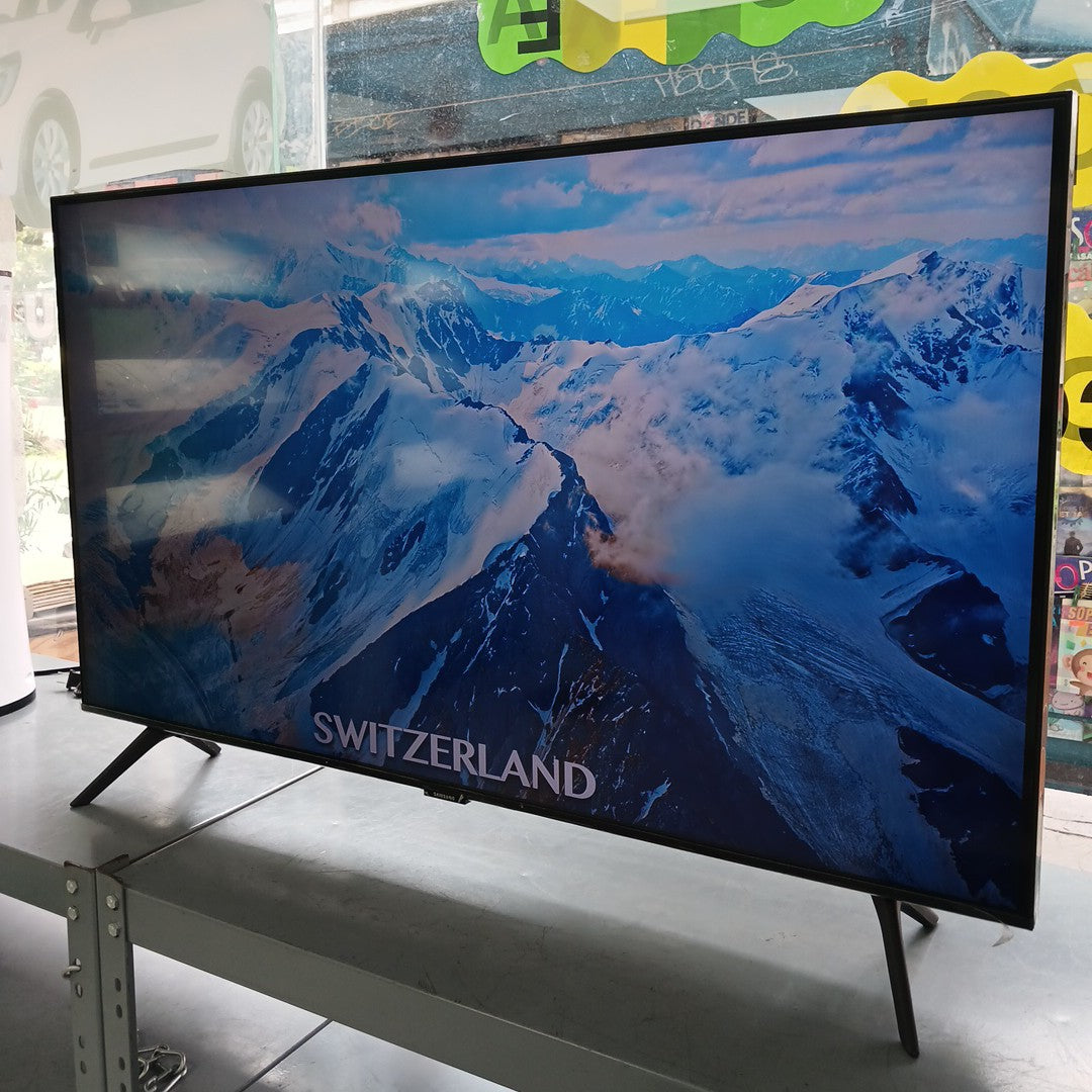 PANTALLA SAMSUNG UN43CU7010F (2023) 43" LED 4K (SEMINUEVO)