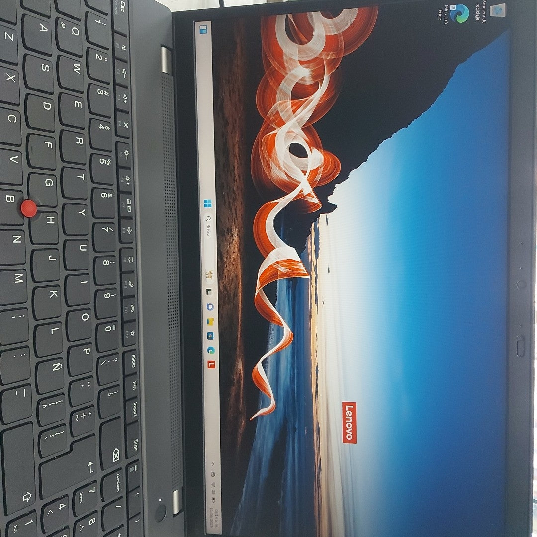 LAPTOP LENOVO THINKPAD L15 GEN 4 (2024) 512 GB SSD 16 GB RAM (SEMINUEVO)