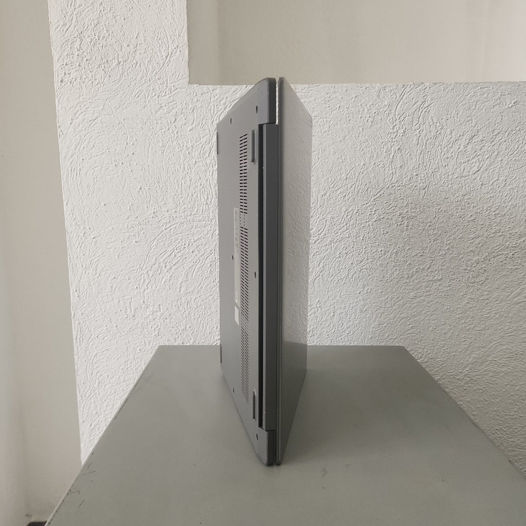 LAPTOP LENOVO IDEAPAD 3 14ITL05 (2022) 512 GB SSD 8 GB RAM (SEMINUEVO)