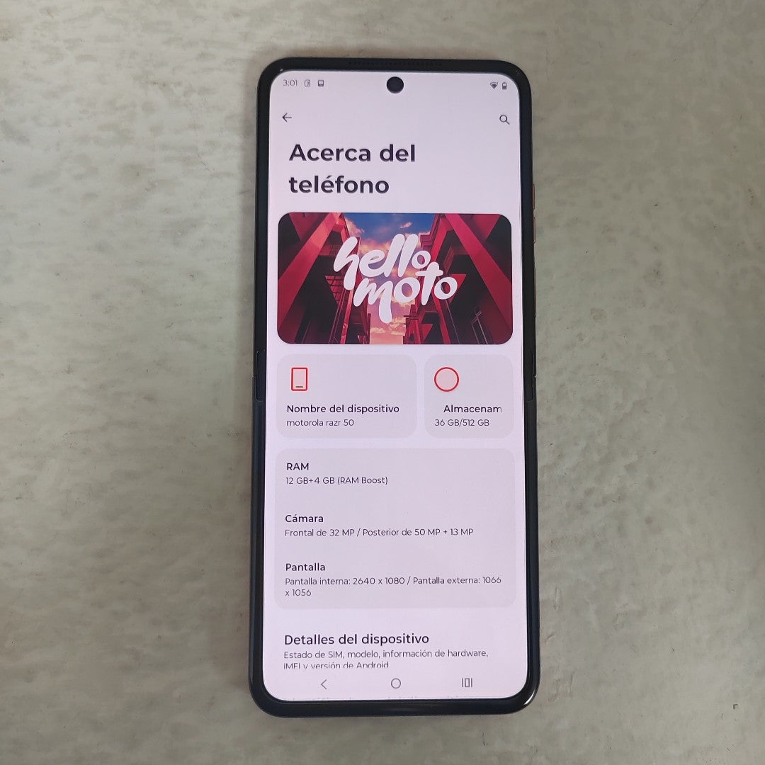 CELULAR MOTOROLA RAZR 50 5G XT2453-1 512 GB 12 GB RAM (SEMINUEVO)