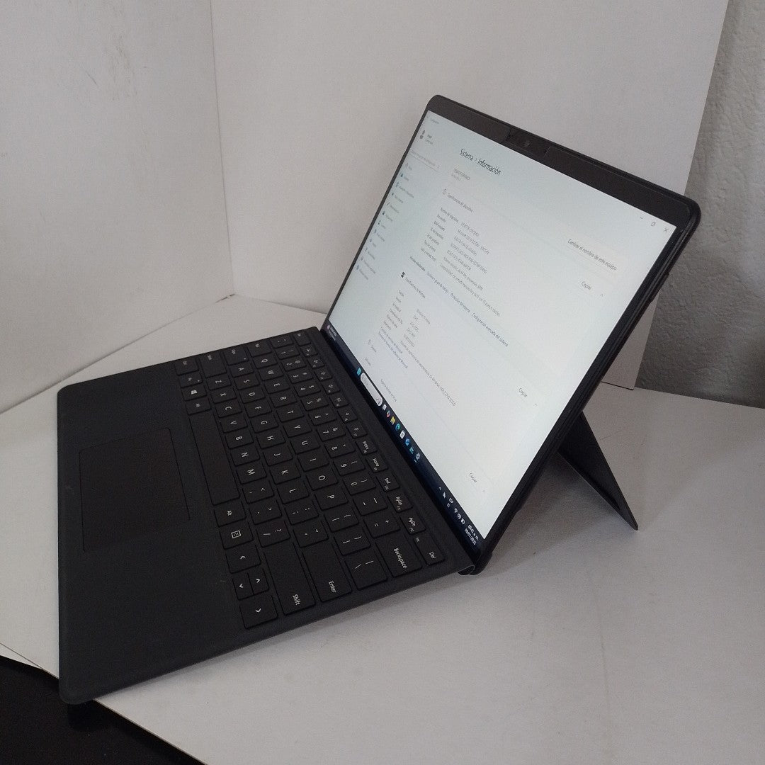 TABLETA MICROSOFT SURFACE PRO X 1876 256 GB SSD 8 GB RAM (SEMINUEVO)