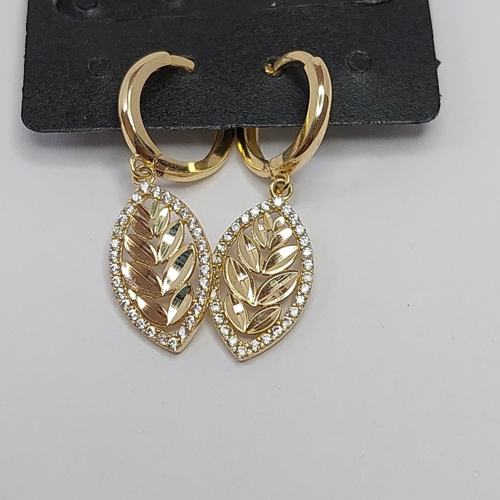 HUGGIES ORO 14K 3.2 (NUEVO)