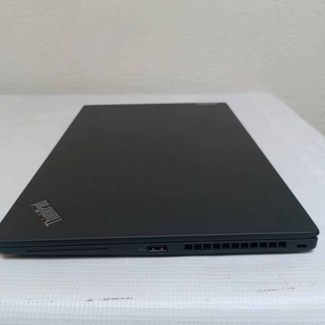 LAPTOP LENOVO THINKPAD T14S GEN 2 (2022) 512 GB SSD 16 GB RAM (SEMINUEVO)