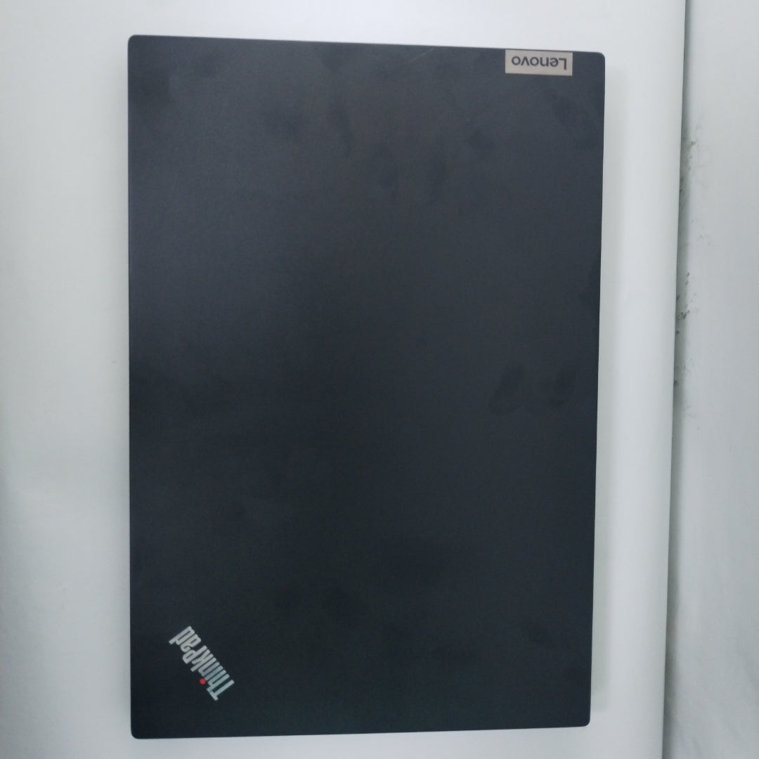 LAPTOP LENOVO THINKPAD E14 GEN 2 (2022) 256 GB SSD 16 GB RAM (SEMINUEVO)