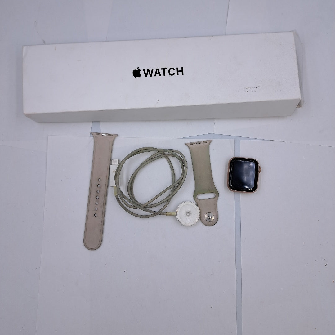 SMARTWATCH APPLE SE ALUMINIO A2351 40 MM GPS (SEMINUEVO)